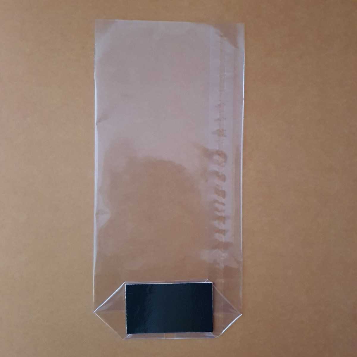 Grand sachet transparent avec fond en carton, convient au contact