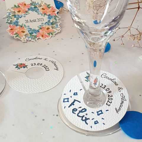 Marque-verre personnalisé pour un mariage avec prénom d'un invité.